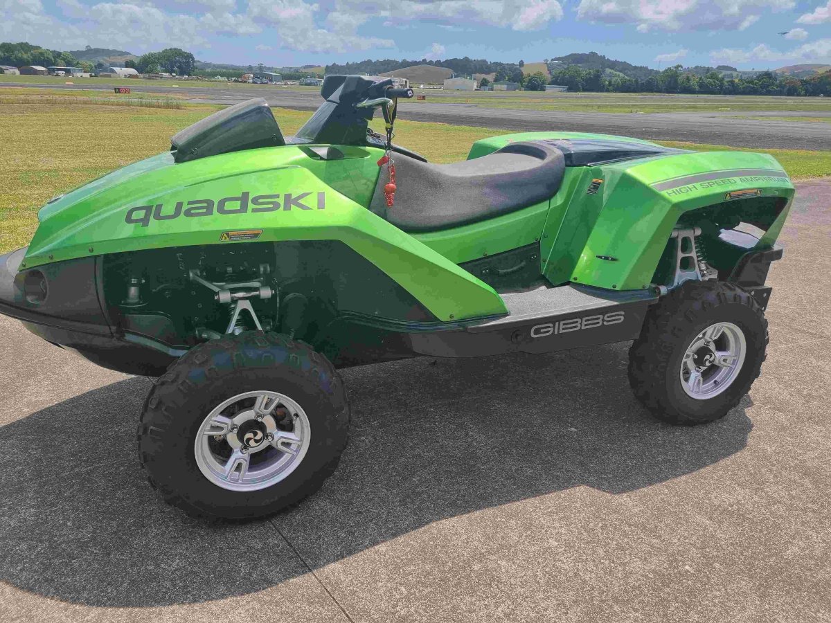 GIBBS Quadski
