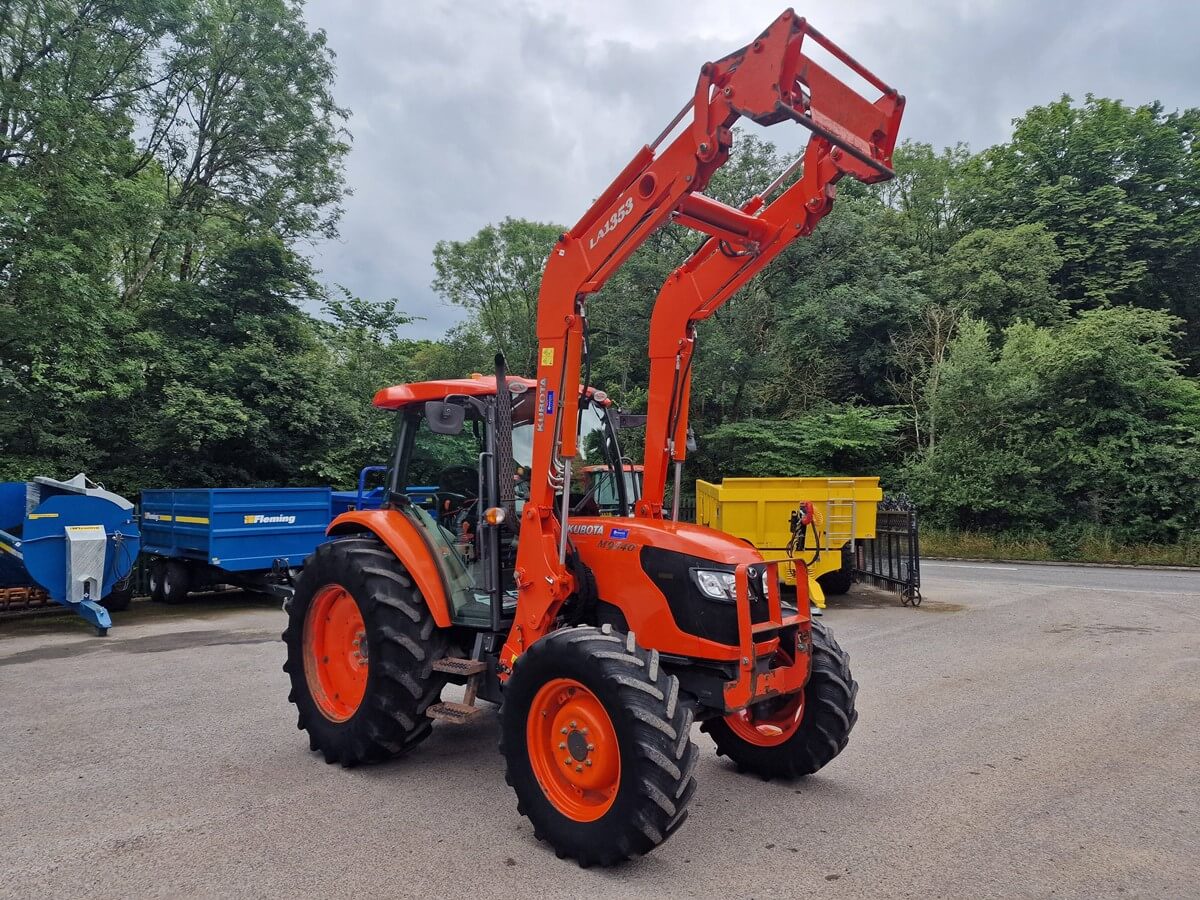 Kubota M9540 (T1377) TRACTOR - Image 6
