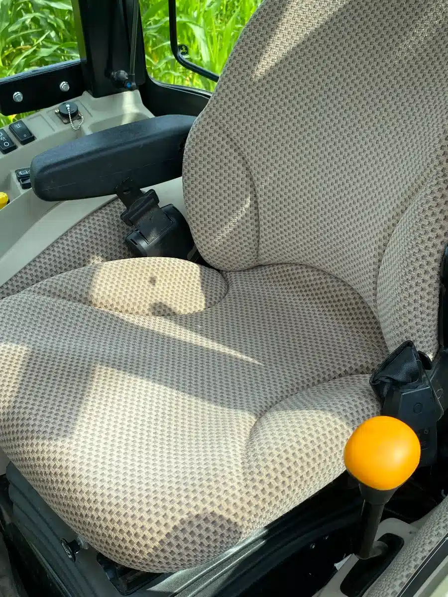 John Deere 4066R Tractor - Image 7