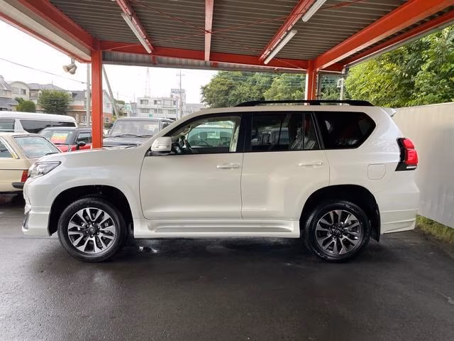 2023 LAND CRUISER PRADO TX-L 2.7 - Image 2