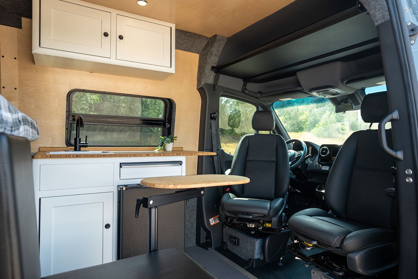 Mercedes-Benz Sprinter 144" 2WD - Image 4