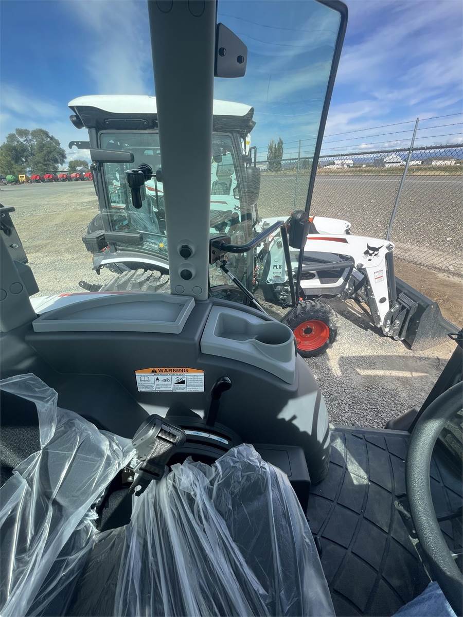 Bobcat CT5555 Tractor - Image 6