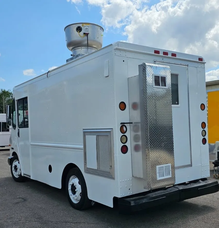 Food Truck with Brand New Kitchen Custom Build - Image 2